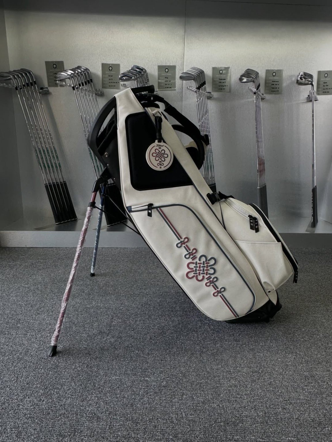 Titleist Korea Edition Hybrid 5 Stand Bag Limited Edition - Image 5