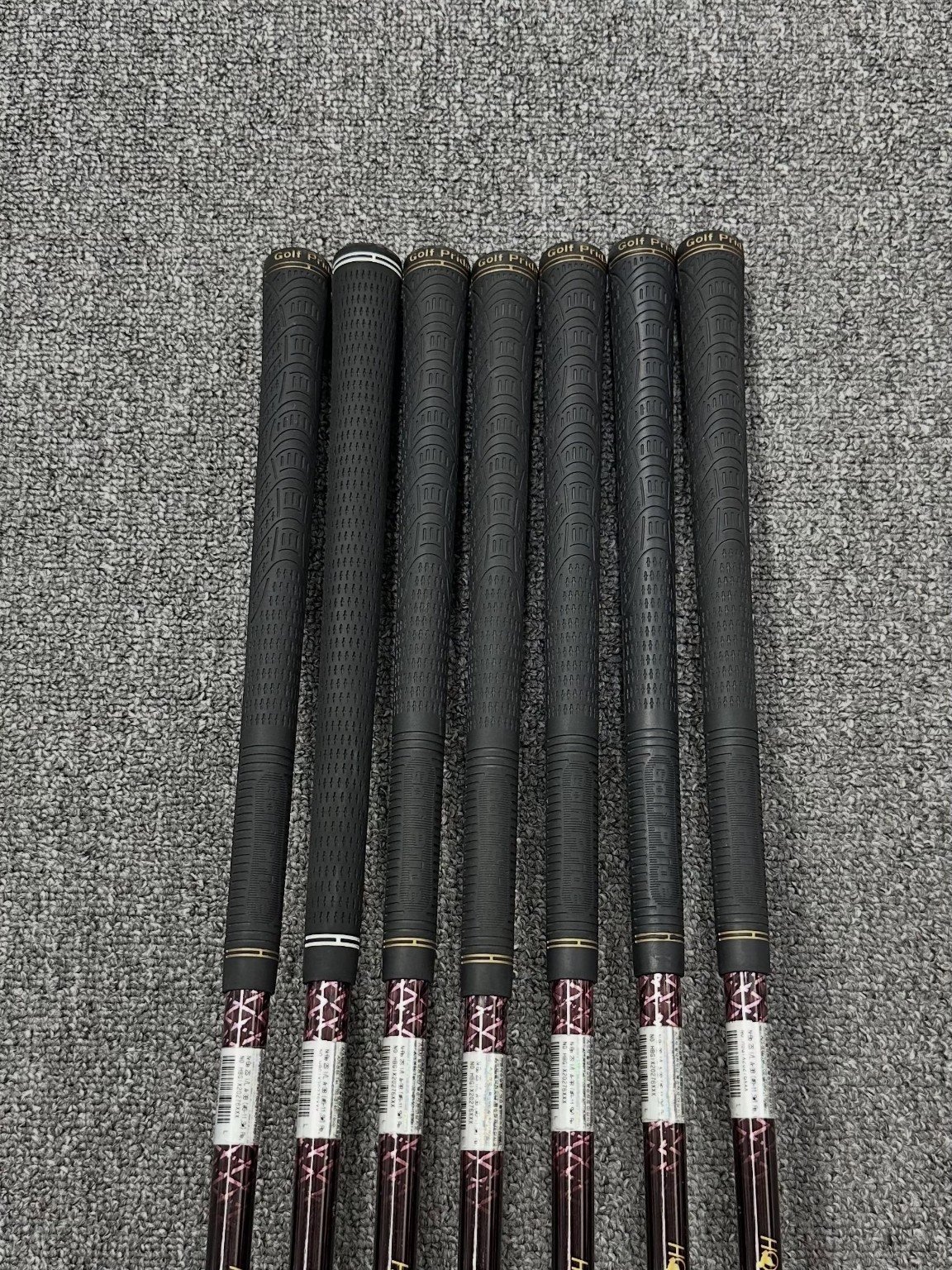 Honma New Beres 2 Star Ladies Iron Set 6-S (7 Pieces) - Image 2