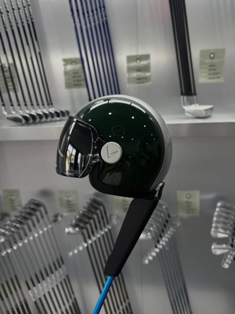 Callaway Helmet Driver Head Cover