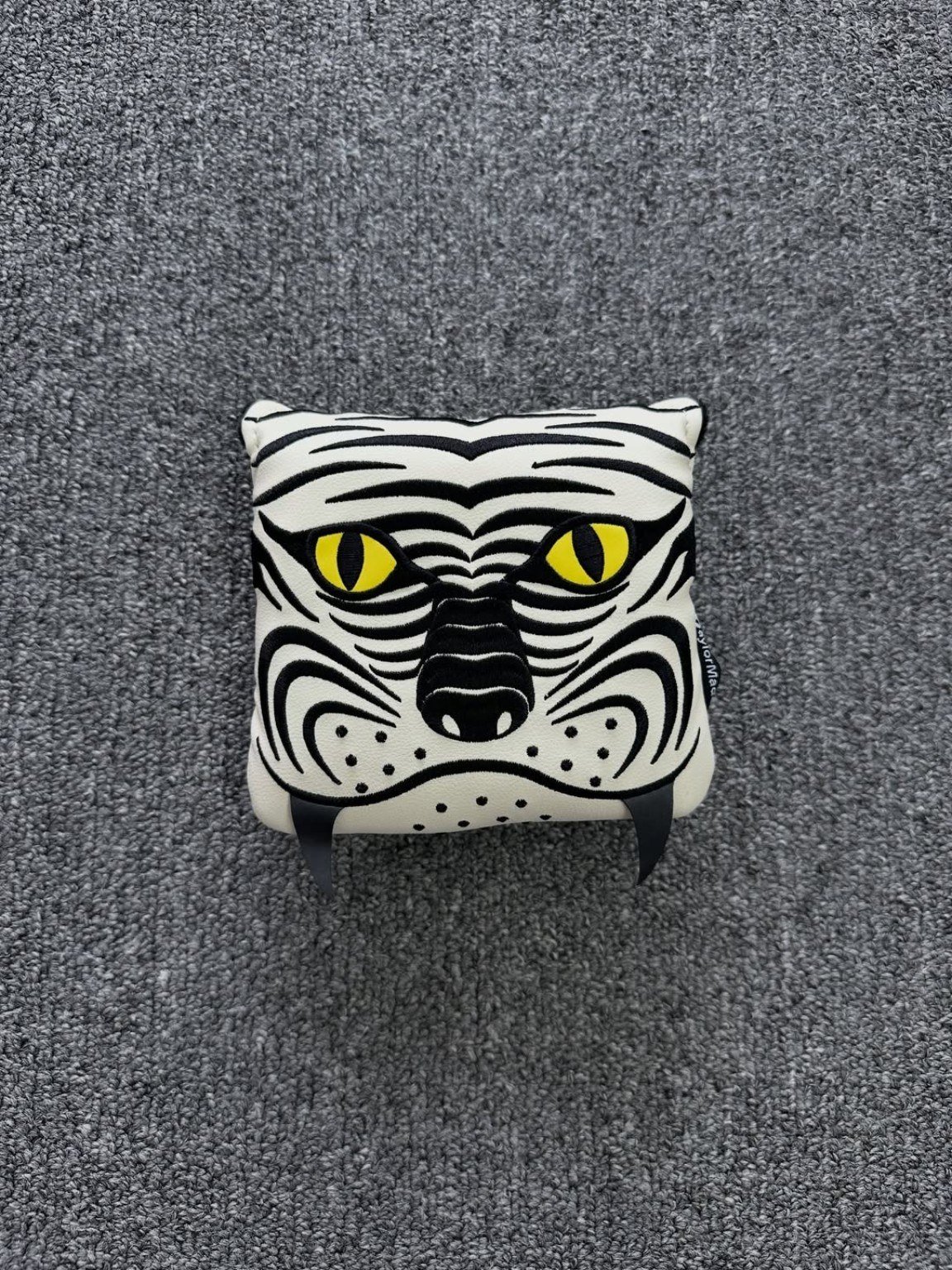 TaylorMade Korea Edition Mallet Putter Cover